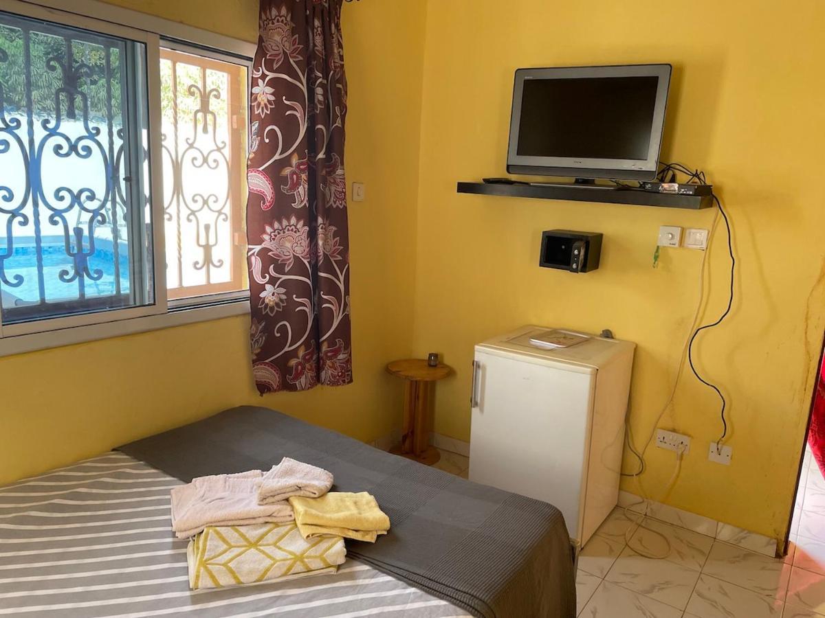 The Compound Bed and Breakfast Bijilo Εξωτερικό φωτογραφία