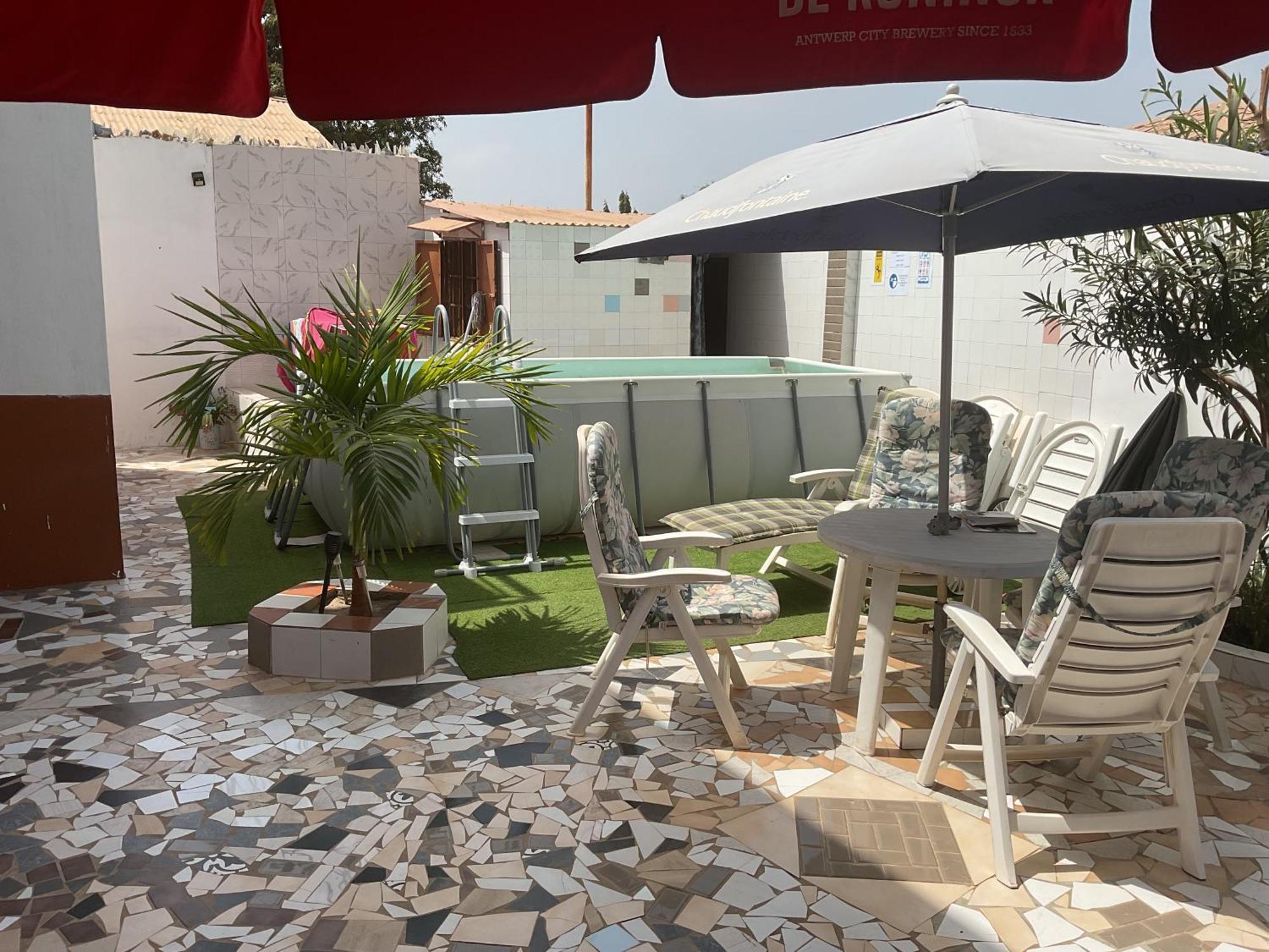 The Compound Bed and Breakfast Bijilo Εξωτερικό φωτογραφία